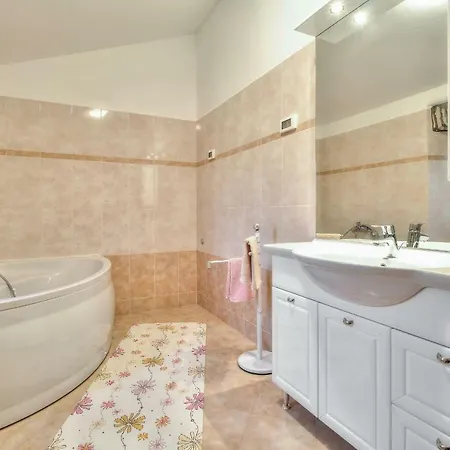 Alba بيت للعطل *